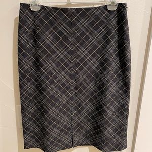 Caslon skirt